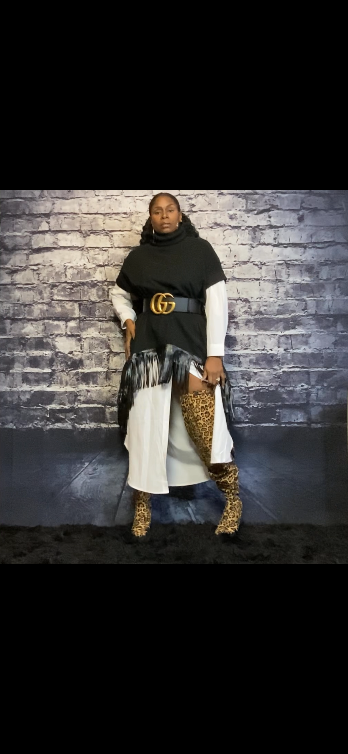 Fringe Benefit (black)